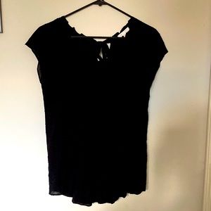 Cap Sleeve Pleat neck shirt - Size XL